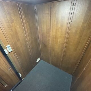 8月倉庫整理値下げ！！設置費込みの美品防音室(-30db)!! アビテックス