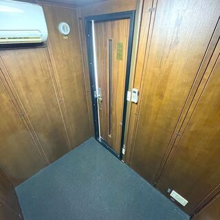 8月倉庫整理値下げ！！設置費込みの美品防音室(-30db)!! アビテックス1.5畳!!個人練習、配信、テレワーク、レコーディング等に 8月倉庫整理値下げ！！設置費込みの美品防音室(-30db)!! アビテックス