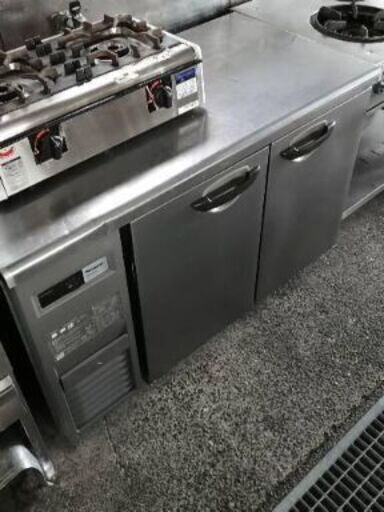 業務用　冷蔵庫　パナソニック1200x600x800　コールドテーブル