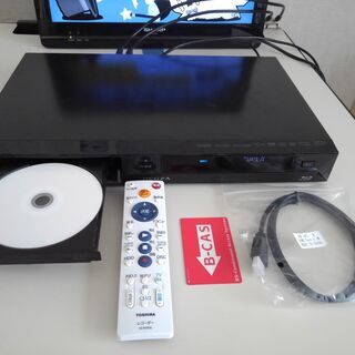 東芝ブルーレイ D-BZ500　HDD320GB 　２番組同時録画　