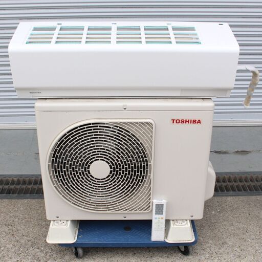 T376) ★高年式★ TOSHIBA 東芝 ルームエアコン RAS-G221M 20年型 6畳用 2.2kw 単相100V コンパクト