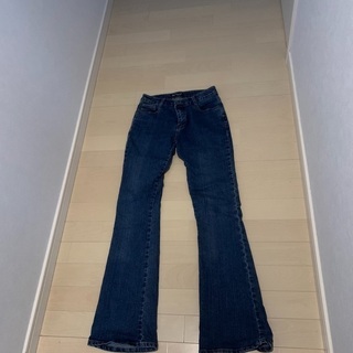 👖ジーンズでﾊﾞｯｸﾌﾟﾘﾝﾄ右ポケット部分が刺繍です✴️0円