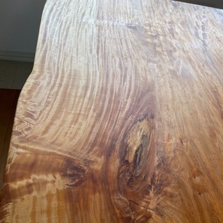 栃の一枚板　200cm x 99cm