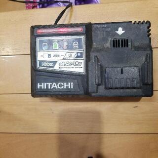 HITACHIの充電器