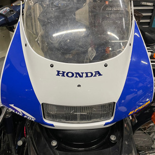 値下げしました　プレイミア品　　希少　早い者勝ち⭐️NSR250フロントカウル