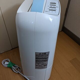 衣類乾燥除湿機　アイリスオーヤマ　IJC-H65　美品　オートルーバー 中古 美品 アイリスオーヤマ コンプレッサー式衣類乾燥除湿器