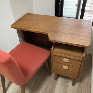 unico krut デスク