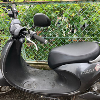 電動バイクいかがですか？予備のバッテリーと充電器もお付けします。
