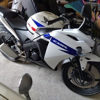 広島発！自賠責保険付き！即乗り！車庫保管　人気のJC50型　ホンダ　CBR125R インジェクションモデル　安心消耗品交換済み！LEDヘッドライト　高級ワコーズオイル交換済み！