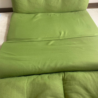 緑のソファーあげます！