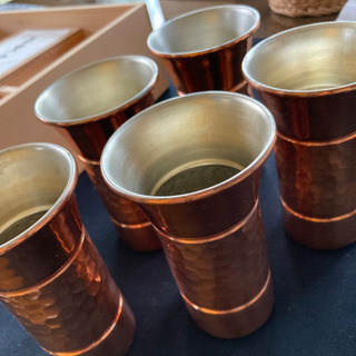 銅製のカップ