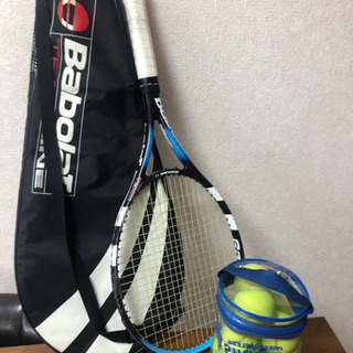 バボラ　テニスラケット&テニスボール