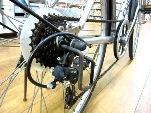 CHEVROLET 自転車 28インチ 6段変速 シティサイクル型 シルバー
