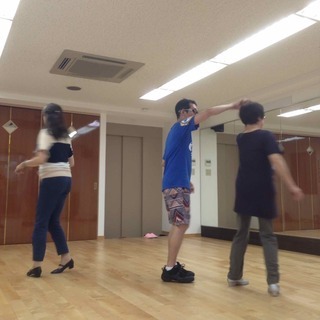 新宿曙橋　少人数制 初めての社交ダンス　４回で踊れるようになっち...