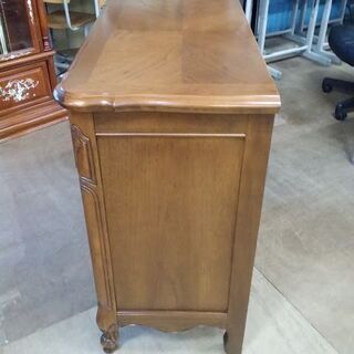 【愛品倶楽部柏店】　クラシックスタイル　３段チェスト　脚付　彫刻　【店舗同時販売中】