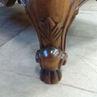 【愛品倶楽部柏店】　クラシックスタイル　３段チェスト　脚付　彫刻　【店舗同時販売中】