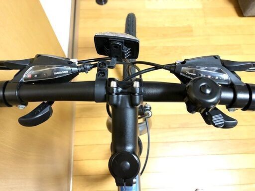 札幌近郊　送料無料　新古車　HEAD　ヘッド　700x28C クロスバイク ORNITO オルニト　(21段変速/490mm)