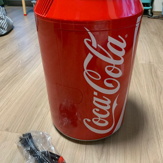 ラスト！新品です！希少価値あり！コカ・コーラミニ冷蔵庫 追跡有、送料無料】コカ・コーラ ミニ冷蔵庫 28カン容量