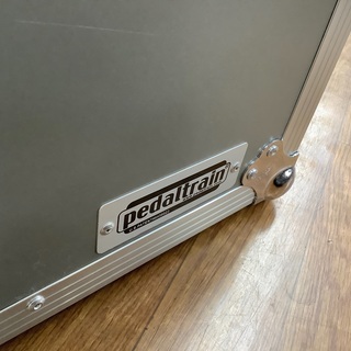 トレファク立川日野橋店 pedaltrain ハードケース シルバー トレファク立川日野橋店 pedaltrain ハードケース シルバー