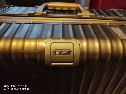 定価15.8万円　Rimowa Check-In M 　7万円