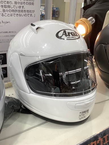 【店頭販売のみ】フルフェイスヘルメット Arai入荷いたしました
