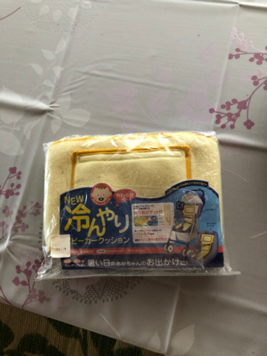 冷んやりベビーカークッション