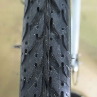 スポーツ自転車 B380　ルイガノ　TR1　ホワイト　420ｍｍ【クロスバイク】