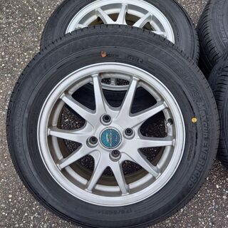 オートバックスオリジナルタイヤとアルミホイールのセット、Maxrun　EVERROAD 175/65R14