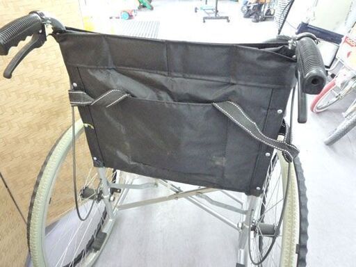 訳あり 車椅子 自走式 ハンドブレーキ 折りたたみ 車いす 車イス 黒 現状品 札幌市手稲区 訳あり 車椅子 自走式 ハンドブレーキ 折りたたみ 車いす 車イス 黒