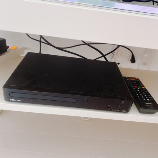 テレビ、ブルーレイプレーヤー、外付けハードディスク