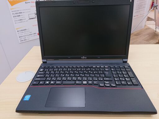 富士通(FMVA0500VP)　15.6インチノートPC　Windows10　Corei3　SSD240GB