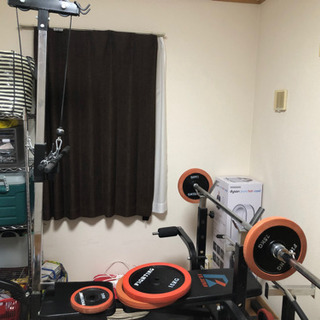 筋トレ ベンチプレス ダンベル等