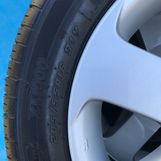 C25セレナ 純正ホイルとタイヤ