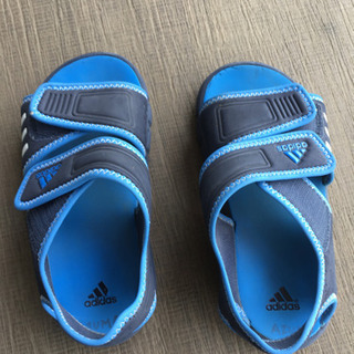 子供用サンダル　adidas　20cm