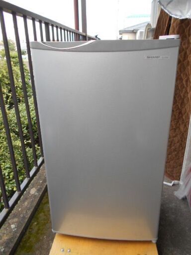 シャープ　ワンドア冷蔵庫　75L　再値下げで。