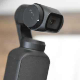 DJI OSMO POCKET (3軸ジンバル, 4Kカメラ)