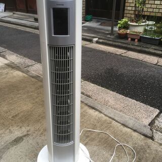 【ネット決済】東芝タワー扇　扇風機　F-TN5X