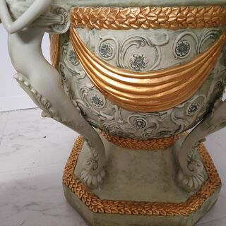 ★中古品　アンティーク調 ロココ調 マーメイド？ ガラスセンターテーブル ◎お好きな方は是非♪