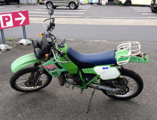 ○KAWASAKI バイク KDX 200SR ジャンク 破損/故障箇所詳細不明　動作しません、修理が必要です。