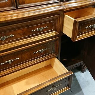 10/18販売済！4枚扉カップボード｜ガラスキャビネット