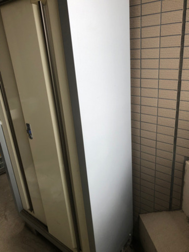 イナバ物置 小型です。