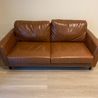 レザー2人掛けソファ