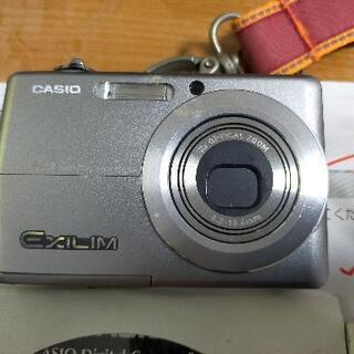 ★取引中★CASIO液晶デジタルカメラEX-Z500