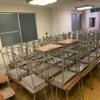 完売しました！元西村学修舎の学習机と椅子セット　想い出にいかがですか。