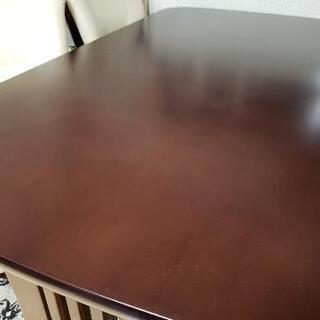 【最終値下げ】ダイニングテーブルセット  肘付きチェア 回転 4脚