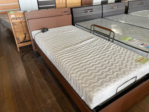 電動ベッド！ポケットコイル！79800円を29800円