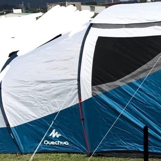 QUECHUA (ケシュア) キャンプ ファミリーテント ポール式 ARPENAZ FAMILY 4.1 FRESH&BLACK - 4人用 1ルーム