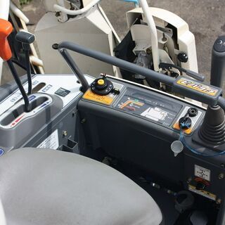 SOLD OUT】イセキ コンバイン 3条刈 フロンティアビバ HVA316G 16馬力