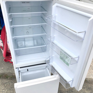 色がステキ❗️AQUA 冷蔵庫 201L ちょっと大きめサイズ