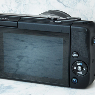 新品級●超小型●超高性能●Wi-Fi内蔵●付属品完備●キャノン EOS M10 1ヶ月動作保証あり！